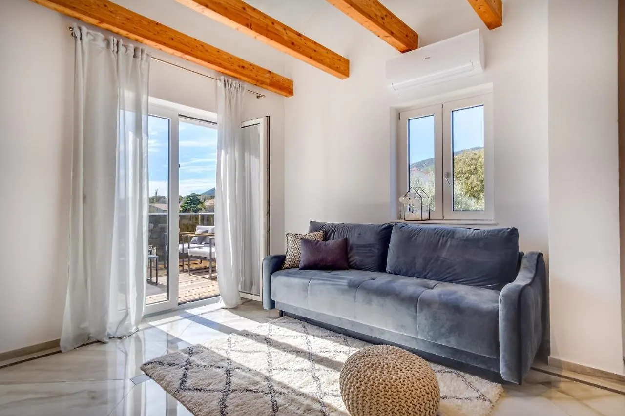Lucica 360 Sea View Suite Nerezine 0*,