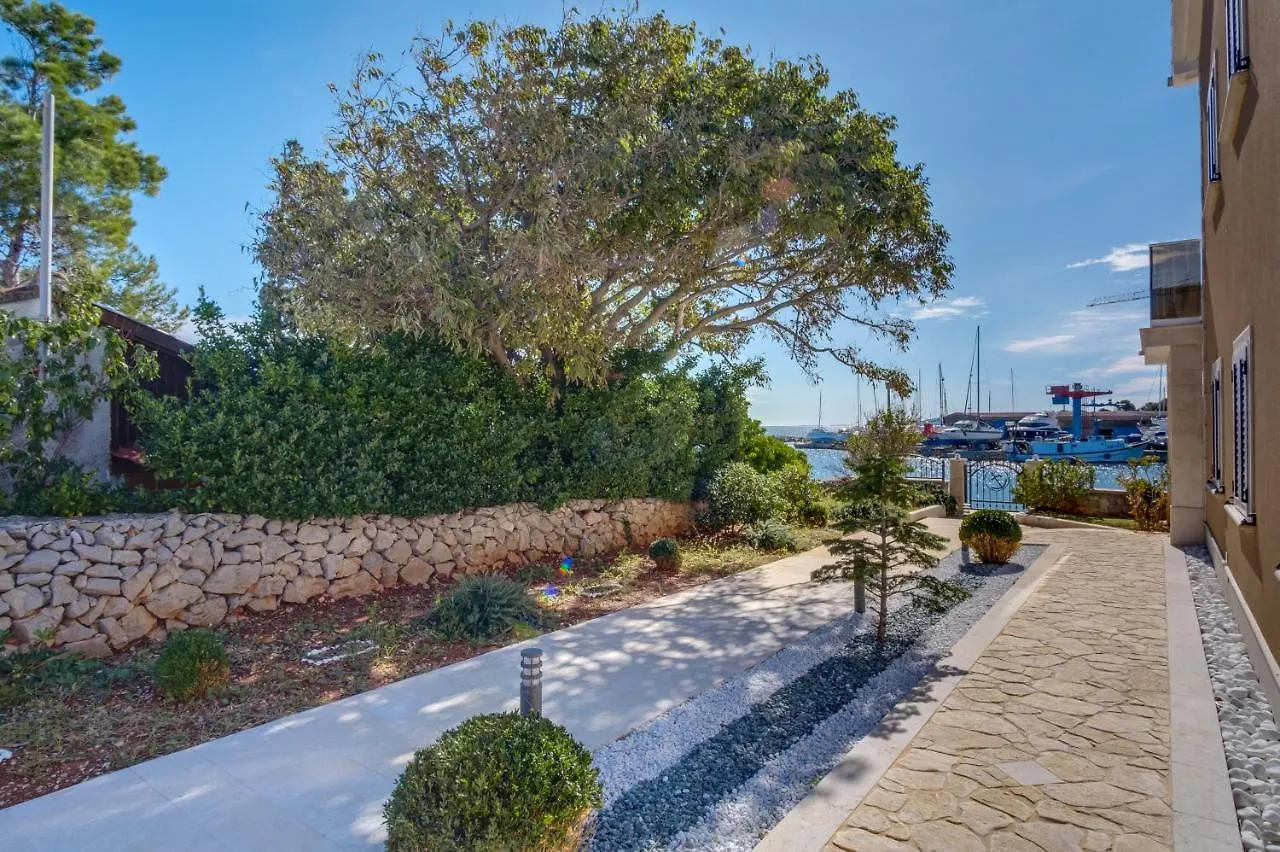 Lucica 360 Sea View Suite Nerezine Apartment