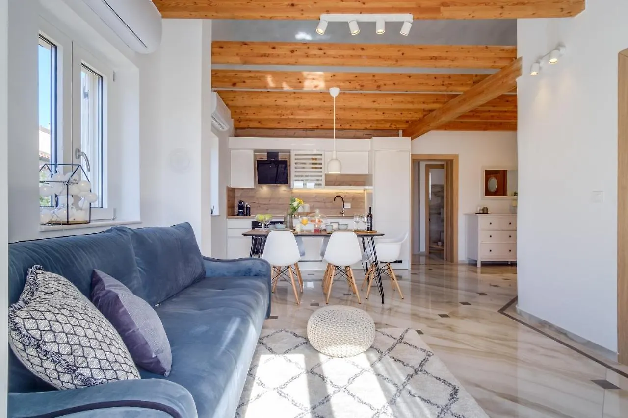 Lucica 360 Sea View Suite Nerezine 0*,